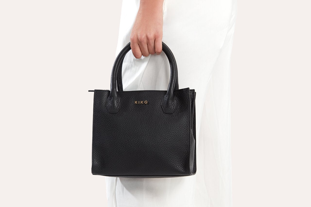 Black Simplistic Crossbody Bags - All Good Laces